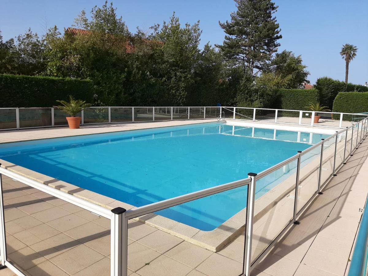 Appartement A Ciboure Avec Terrasse, Piscine Chauffee Et Parking - Ideal Golf Et Plage - Fr-1-239-551 외부 사진